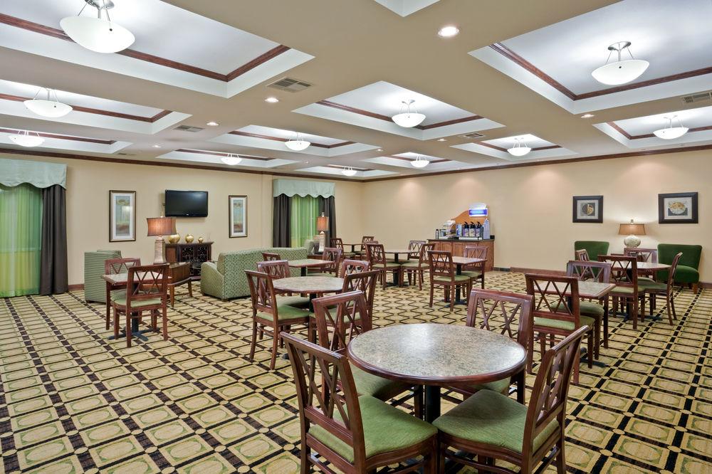 Holiday Inn Express Hotel & Suites Dumas By Ihg Exterior photo