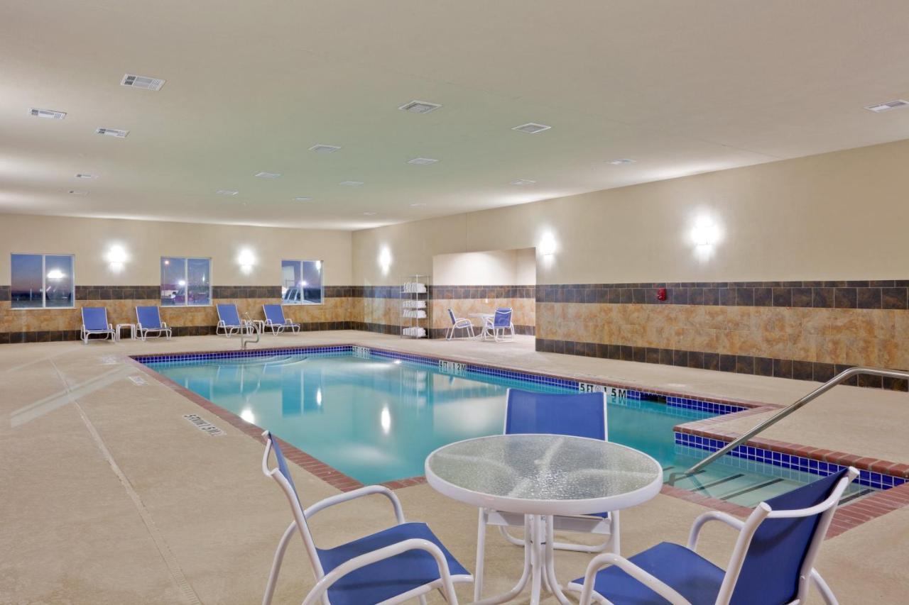 Holiday Inn Express Hotel & Suites Dumas By Ihg Exterior photo